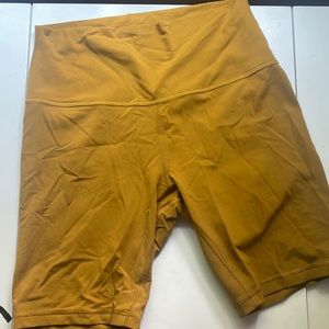 Lululemon align high-rise shorts 6"